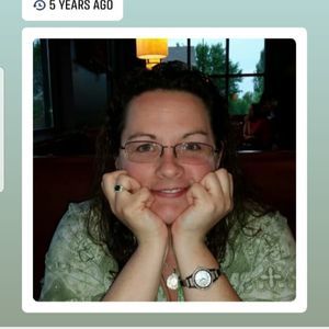 Meet your Posher, Carrie